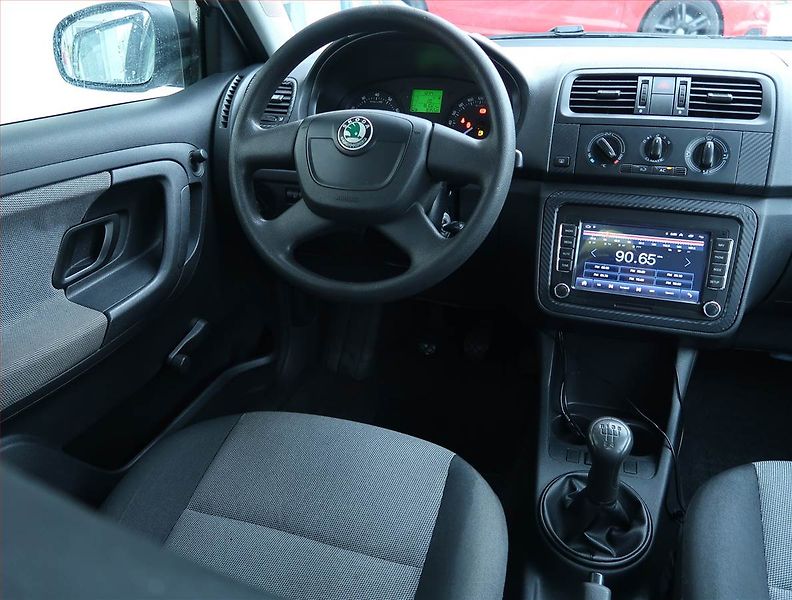 Škoda Fabia (2010) 1.2 12V, Tažné, jezdí výborně - fotka 7 z 16