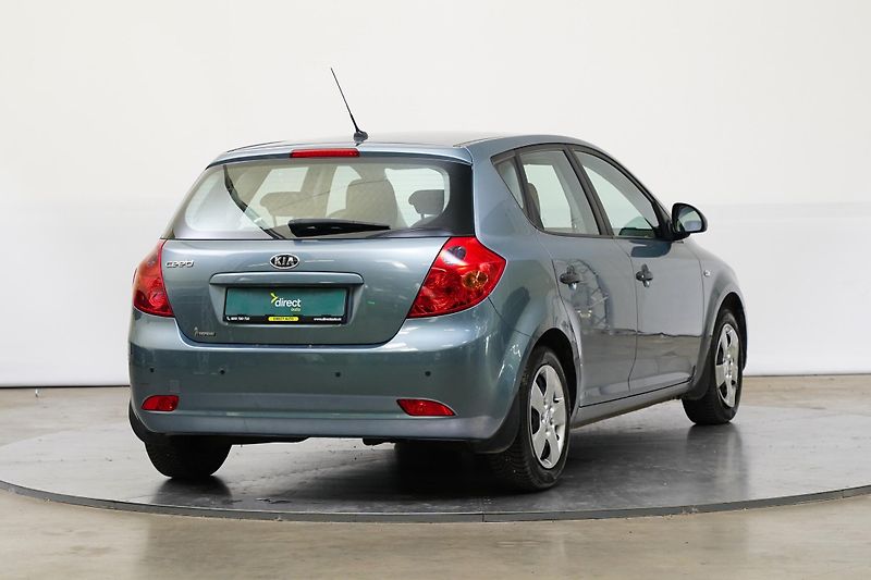 Kia Ceed - fotka 2 z 23