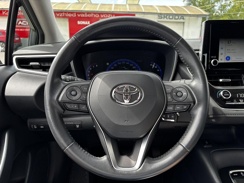 Toyota Corolla (2023) Sedan Comfort 1.5 (92 kW) AUT - fotka 9 z 14