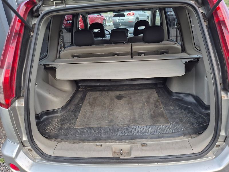 Nissan X-Trail 2.2dCi 100kW 4x4, tažné, webas - fotka 22 z 29