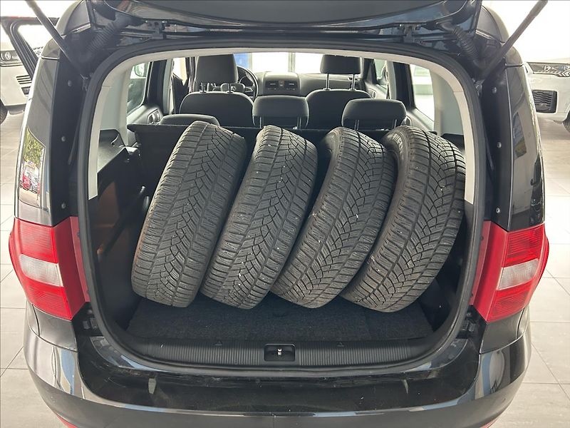 Škoda Yeti 2,0   TDI,4x4,1.MAJITEL,SERVIS - fotka 19 z 21