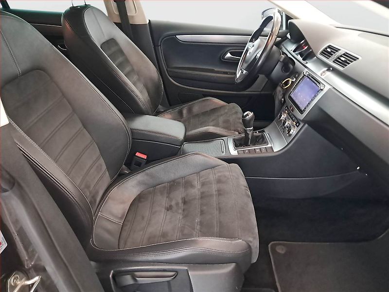 Volkswagen CC (2014) 2.0 TDI, Kůže, Bi-Xenony - fotka 9 z 15