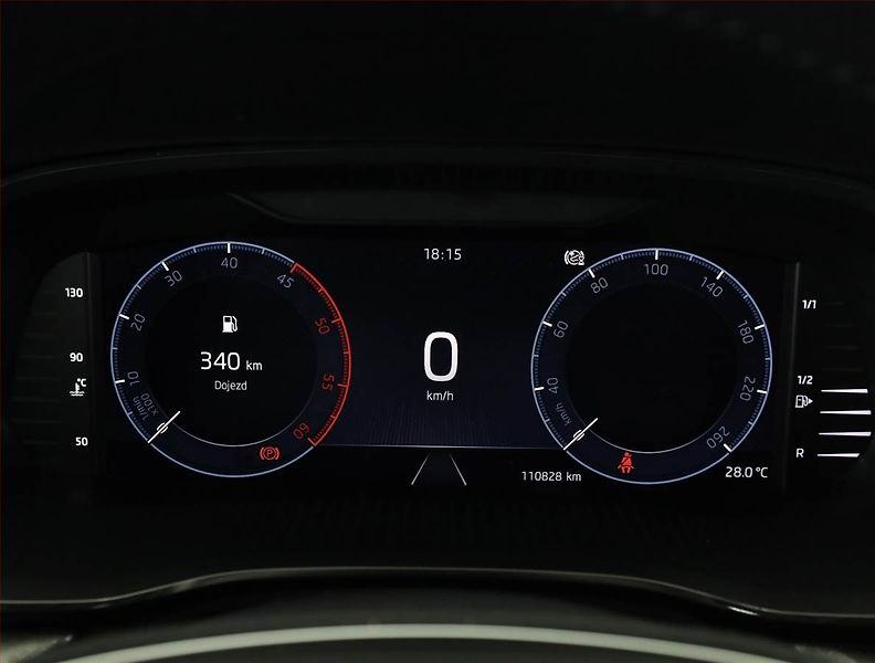 Škoda Octavia (2023) Ambition 2.0 TDI, ČR,1.maj - fotka 9 z 19
