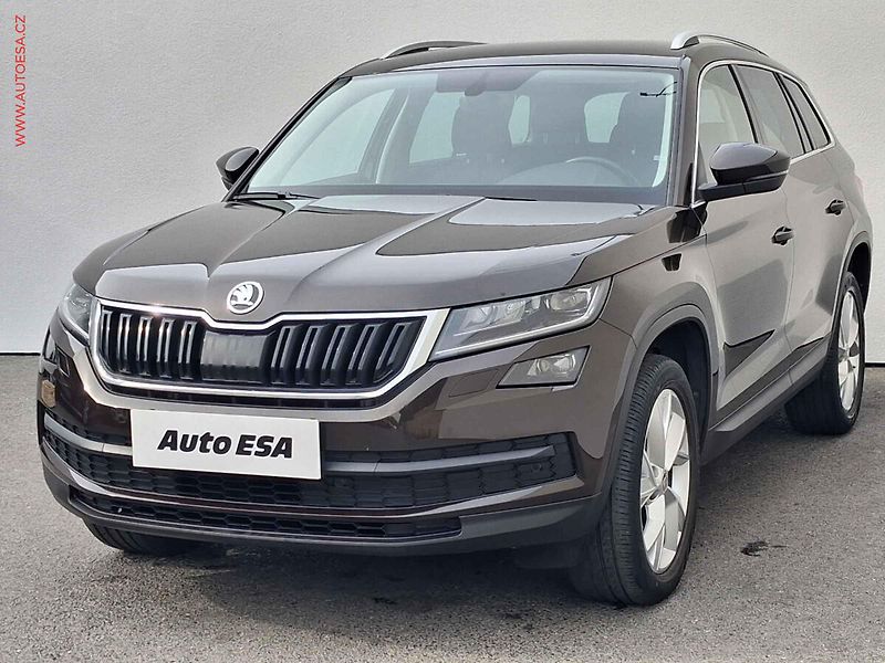 Škoda Kodiaq (2018) 2.0 TDi, Style, DSG, LED - fotka 3 z 17