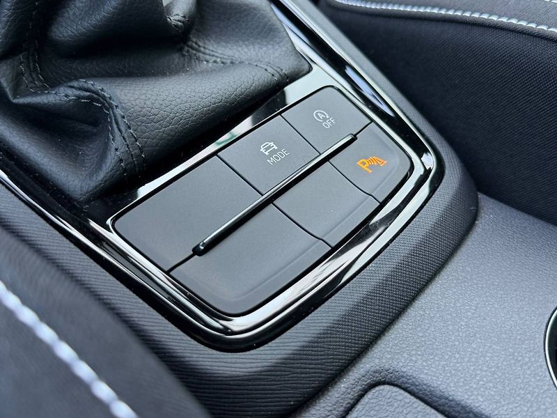 Škoda Kamiq Monte Carlo 1,0 TSI 85 kW 6° M - fotka 17 z 35