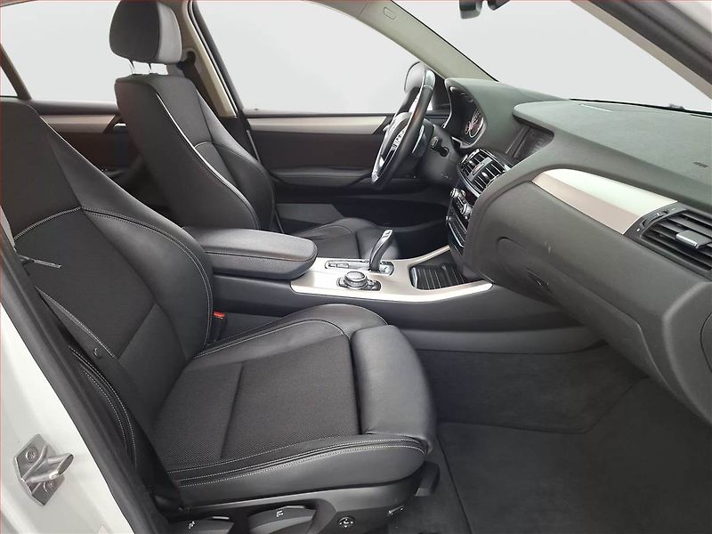 BMW X4 (2014) xDrive20d, 4X4, Automat, Kůže - fotka 9 z 25