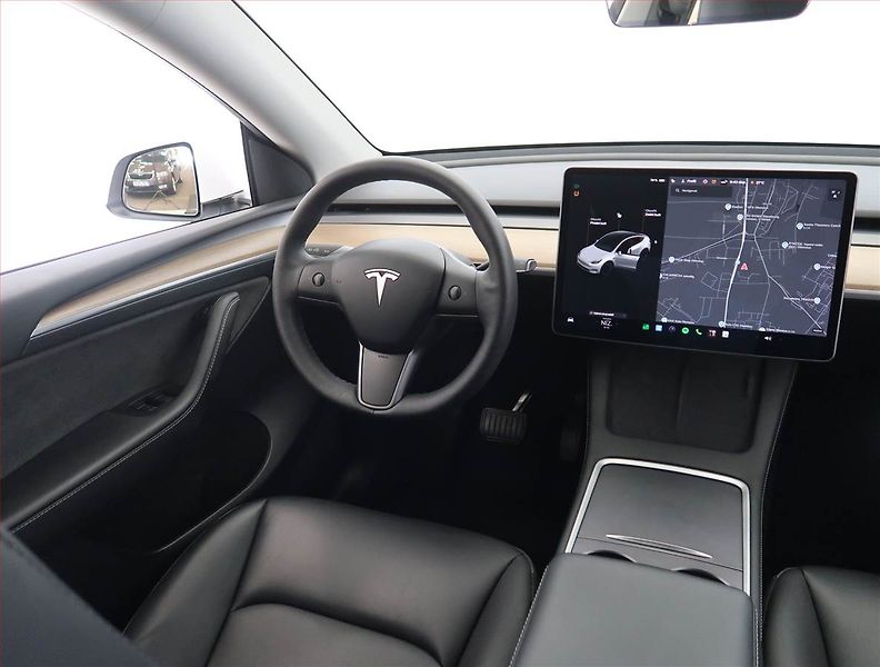 Tesla Model Y (2021) Long Range AWD 75kWh, SoH 91% - fotka 7 z 33