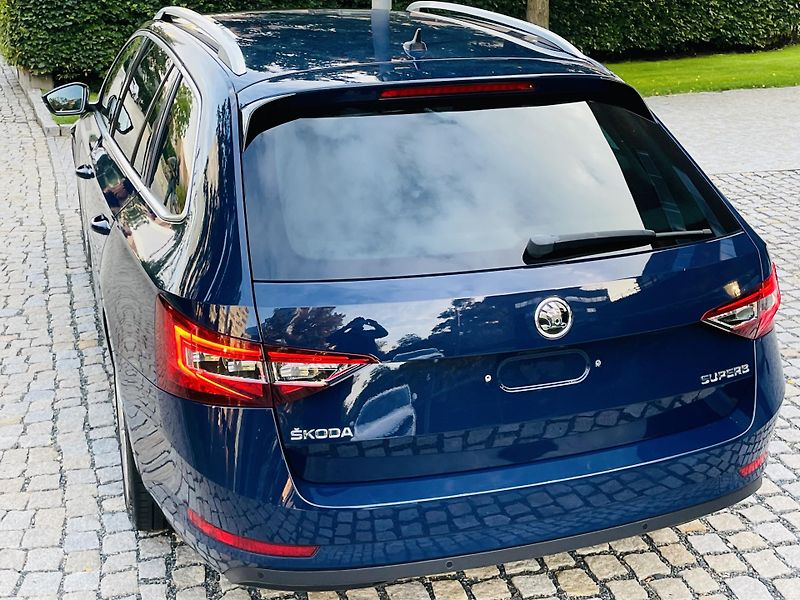 Škoda Superb 2.0TDI DSG TAŽNÉ NEZÁVISLE TOP - fotka 17 z 53