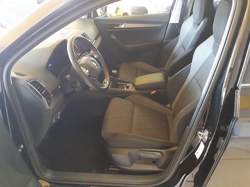 Škoda Karoq 2.0 TDI NAVI LED APP KAMERA - fotka 8 z 31