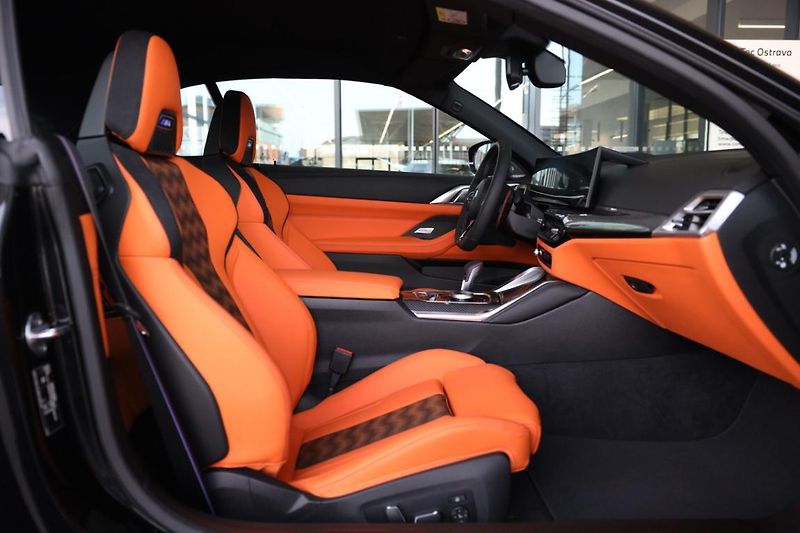 BMW M4 Convertible Competition xDrive - fotka 13 z 18