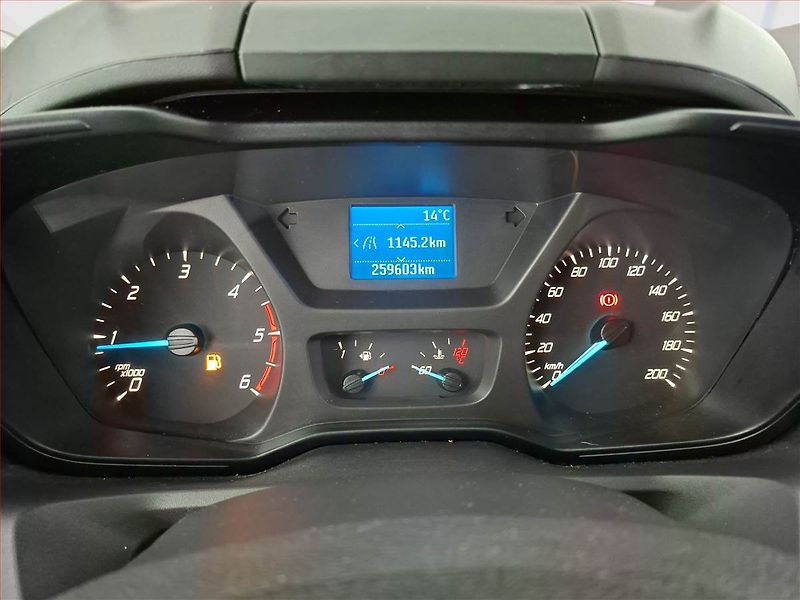 Ford Transit Custom (2013) 2.2 TDCI, Bus, 9Míst - fotka 11 z 18