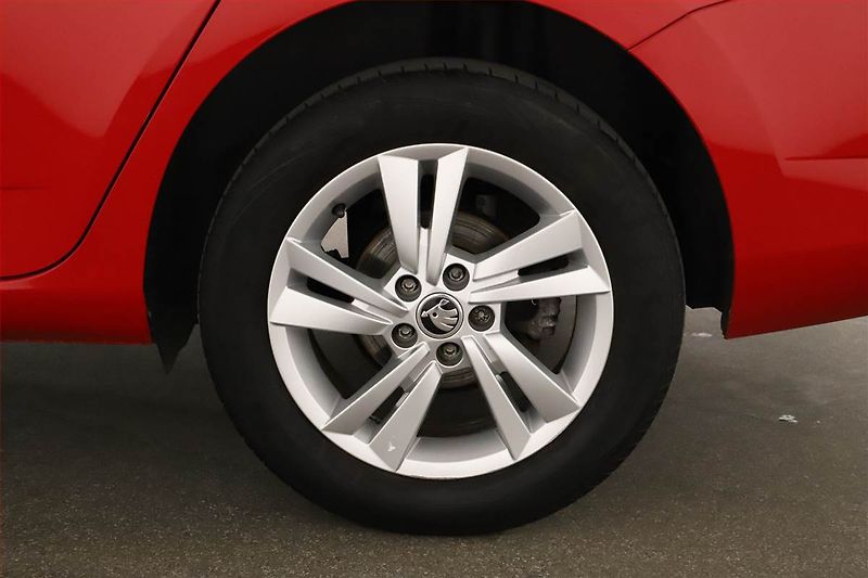 Škoda Fabia (2019) 1.0 TSI, Tempomat - fotka 10 z 17