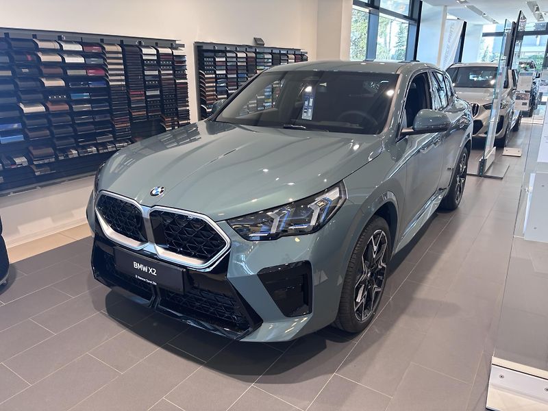 BMW X2 sDrive 20i - fotografie inzerátu