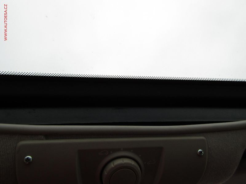 Renault Modus (2005) 1.6i, AC - fotka 17 z 18
