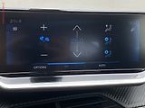 Peugeot 2008 (2020) 1.2PT, Allure, LED, navi - náhled 15