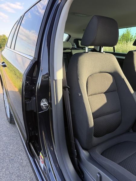 Škoda Superb (2014) 2,0TDI 125kW DSG ELEGANCE - fotka 29 z 81