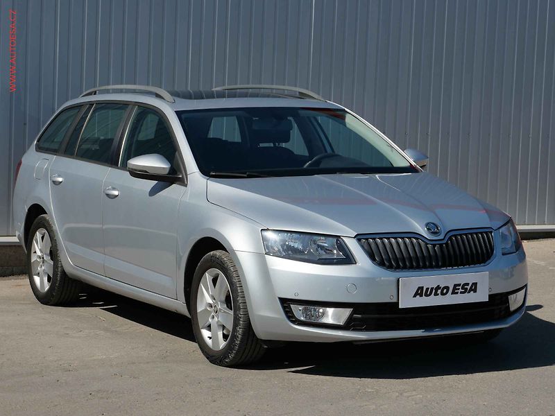 Škoda Octavia (2013) 1.4 TSi, Ambition, panor. - fotografie inzerátu