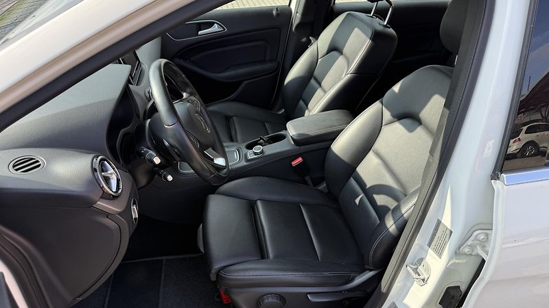 Mercedes-Benz Třídy B 180d*1MAJ-1957*129TKM*SERVIS* - fotka 11 z 19