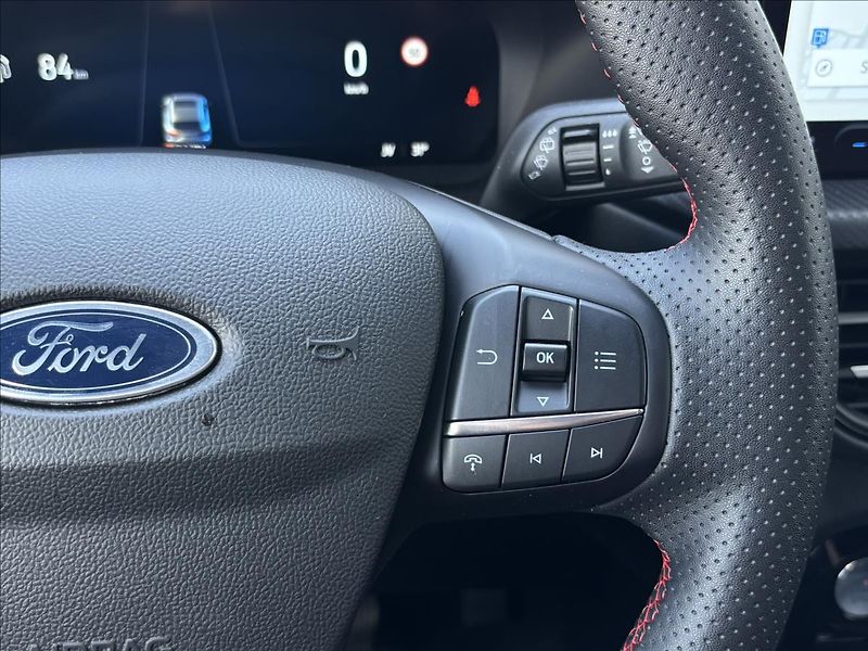 Ford Kuga 1,5 EcoBoost 137 kW ST-Line - fotka 20 z 27