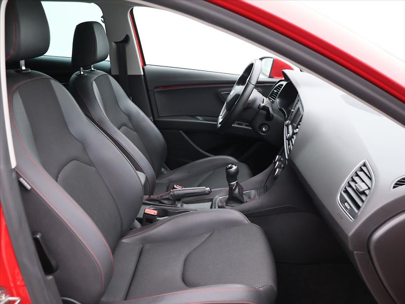 Seat Leon 2,0 TDI 110kW FR ST Aut.klima - fotka 12 z 30