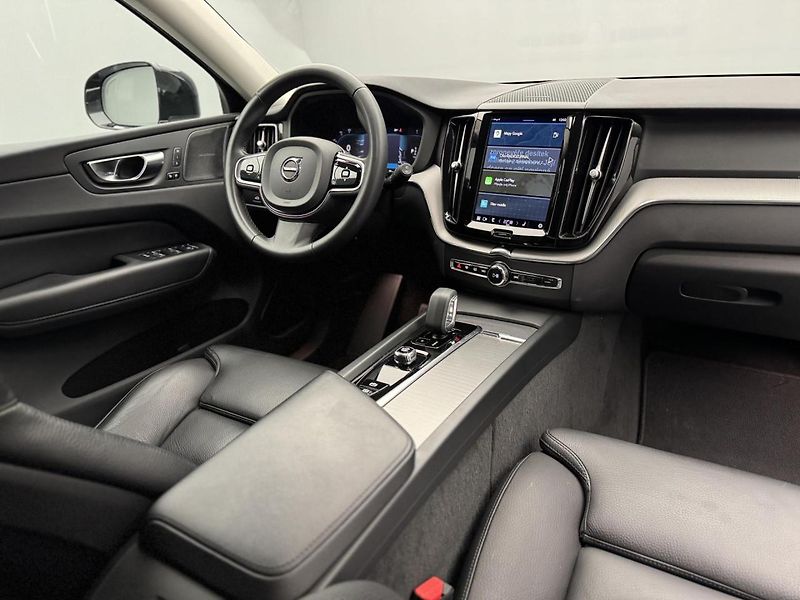 Volvo XC60 B4 AWD BRIGHT PLUS AUT - fotka 28 z 40