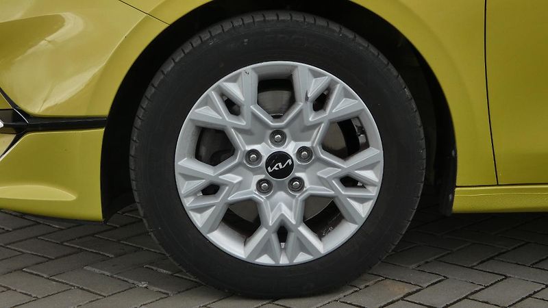 Kia Ceed 1.5 T-GDI Fresh - fotka 21 z 22