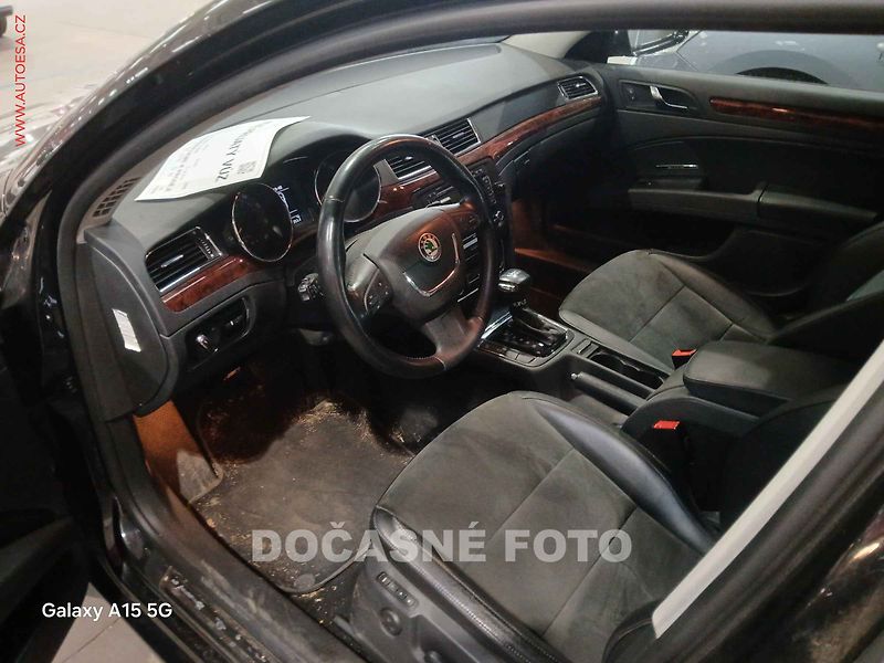 Škoda Superb (2008) 3.6 fsi 4x4, ČR, servis.kniha - fotka 3 z 3