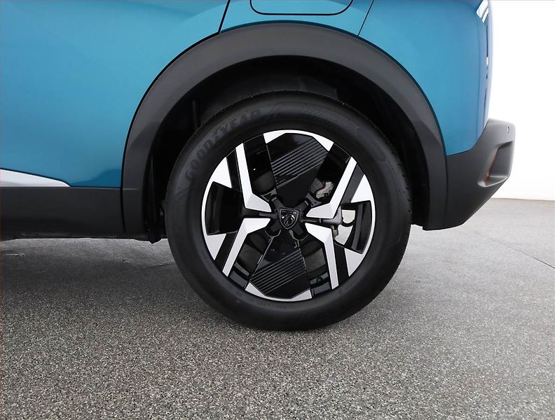 Peugeot 2008 (2025) 54 kWh, SoH 98%, digi klima - fotka 18 z 20