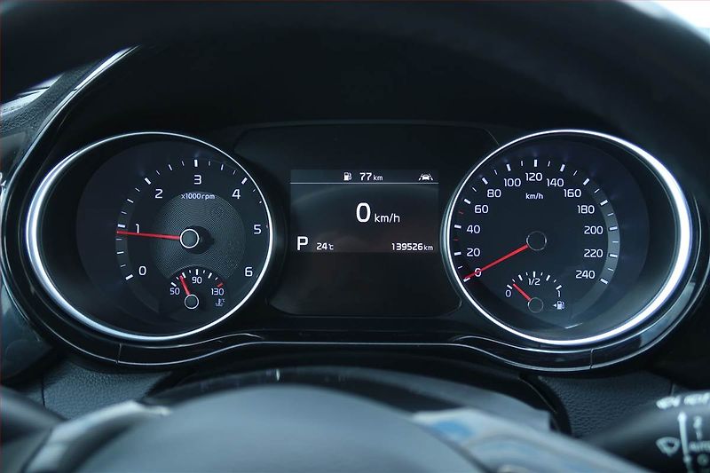 Kia XCeed (2020) 1.6 CRDi, Automat, Serv.kniha - fotka 11 z 26
