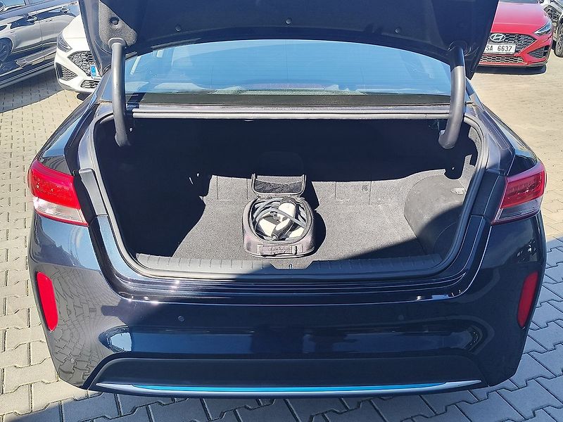 Kia Optima 2.0 GDI/151kW Premium PHEV DCT - fotka 9 z 43