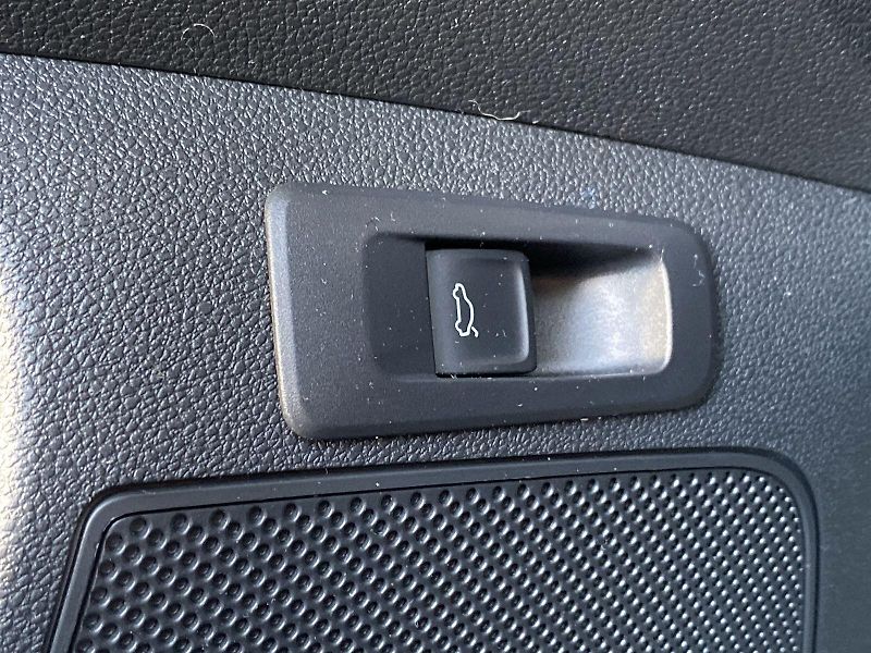 Škoda Karoq (2024) 2.0 TDI 4x4 DSG Selection - fotka 25 z 34