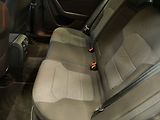 Volkswagen Passat (2013) 2.0TDi, DSG, klima - náhled 10