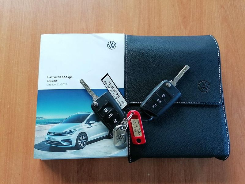 Volkswagen Touran (2022) 2.0 TDi DSG,110kW,Highline,ACC - fotka 26 z 26