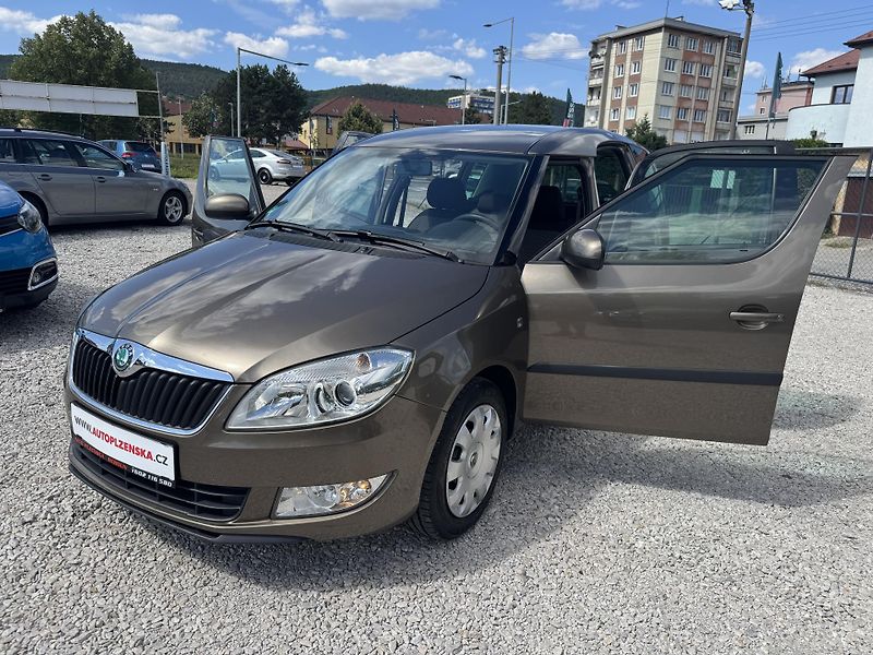 Škoda Roomster (2012) 1.2TSi(77KW)PLNÝ SERVIS - fotka 10 z 34