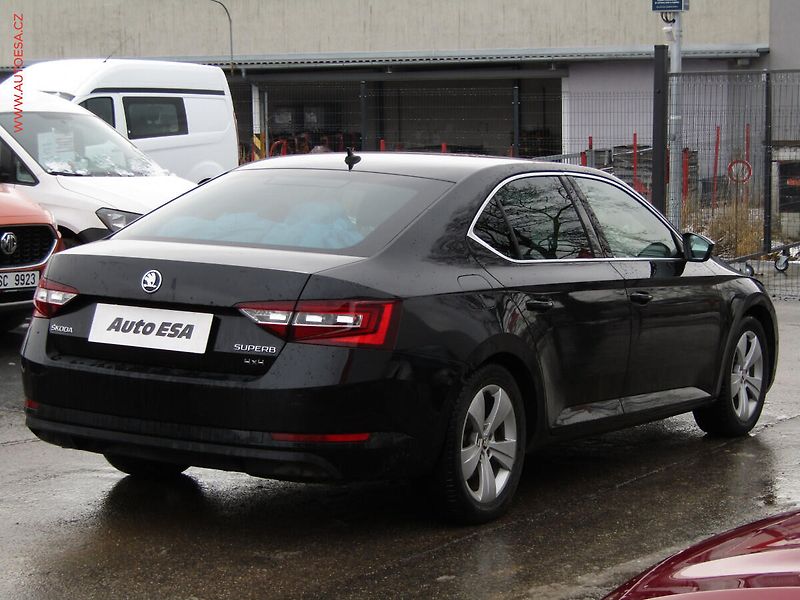 Škoda Superb (2019) 2.0TDi 4x4, 2.maj,ČR, Style - fotka 4 z 23