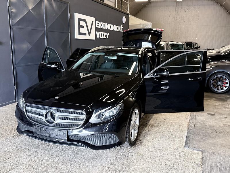 Mercedes-Benz Třídy E (2017) 200i AVANTGARDE,ZÁRUKA , - fotka 12 z 33