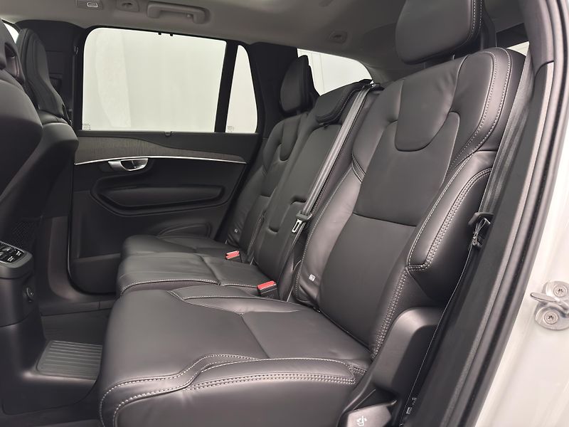 Volvo XC90 T8 AWD RECHARGE BRIGHT PLUS CZ - fotka 6 z 55