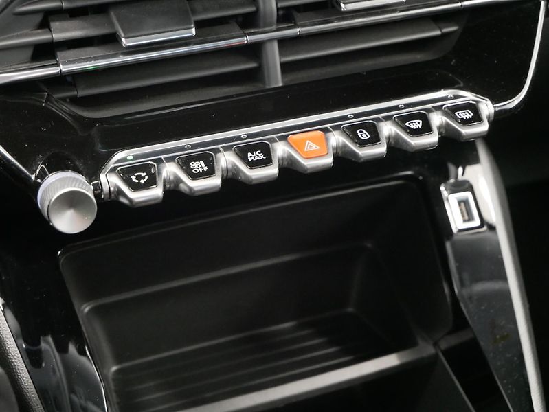 Peugeot 2008 - fotka 21 z 24