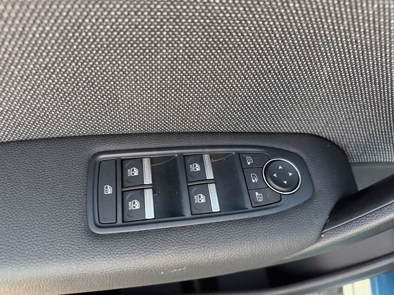 Renault Symbioz (2026) techno mild hybrid 140 - fotka 18 z 21