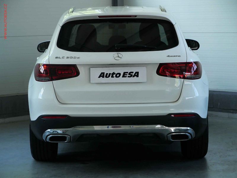 Mercedes-Benz GLC (2019) 2.0CDi 200d 4Matic, 2.maj,ČR - fotka 5 z 24