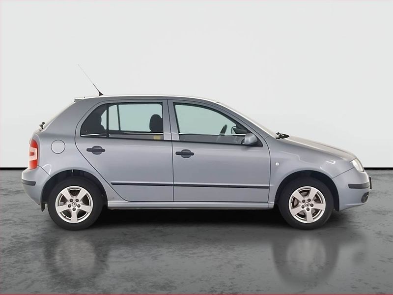 Škoda Fabia (2004) Elegance 1.4 16V, Serv.kniha - fotka 6 z 18