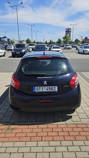 Peugeot 208 (2014) Prugeot 208, první majitel - fotka 4 z 11