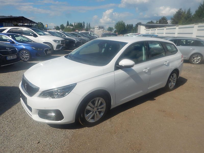 Peugeot 308 1.5 Hdi 96 kw - fotka 2 z 13