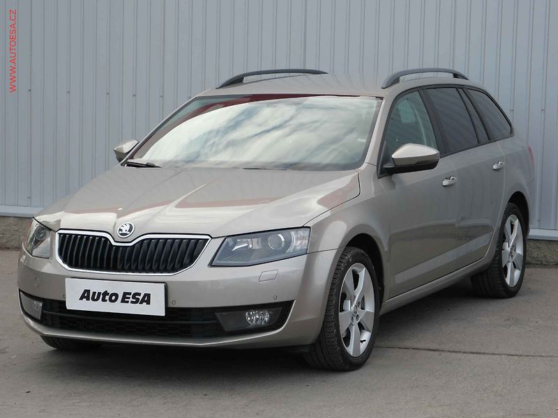 Škoda Octavia (2015) 2.0 TDi, ČR, Elegance - fotka 3 z 19