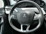 Peugeot 2008 (2019) 1.2 PT, 1.maj,ČR, Active - náhled 11