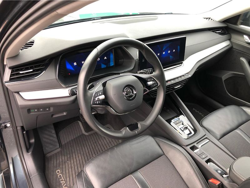 Škoda Octavia Combi 2.0 TDI STYLE  DSG 7° - fotka 5 z 29