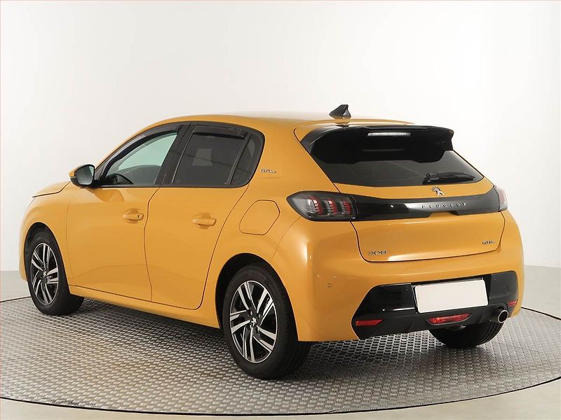 Peugeot 208 (2020) Allure 1.2 PureTech, Automat - fotka 4 z 18