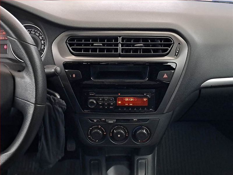 Peugeot 301 (2014) 1.2 VTi, nová STK, rezervace - fotka 10 z 13