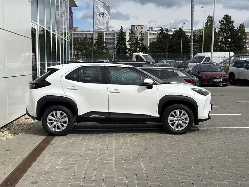 Toyota Yaris Cross (2026) LIMITED EDITION 1,5 HEV AT - fotka 13 z 14