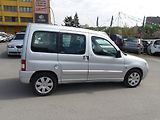 Peugeot Partner 1,6HDi 2xŠOUPAČKY - náhled 9